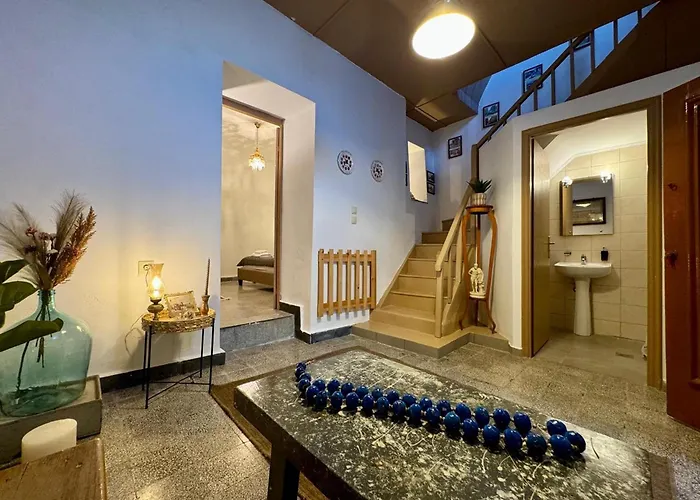 George&Michael Traditional House